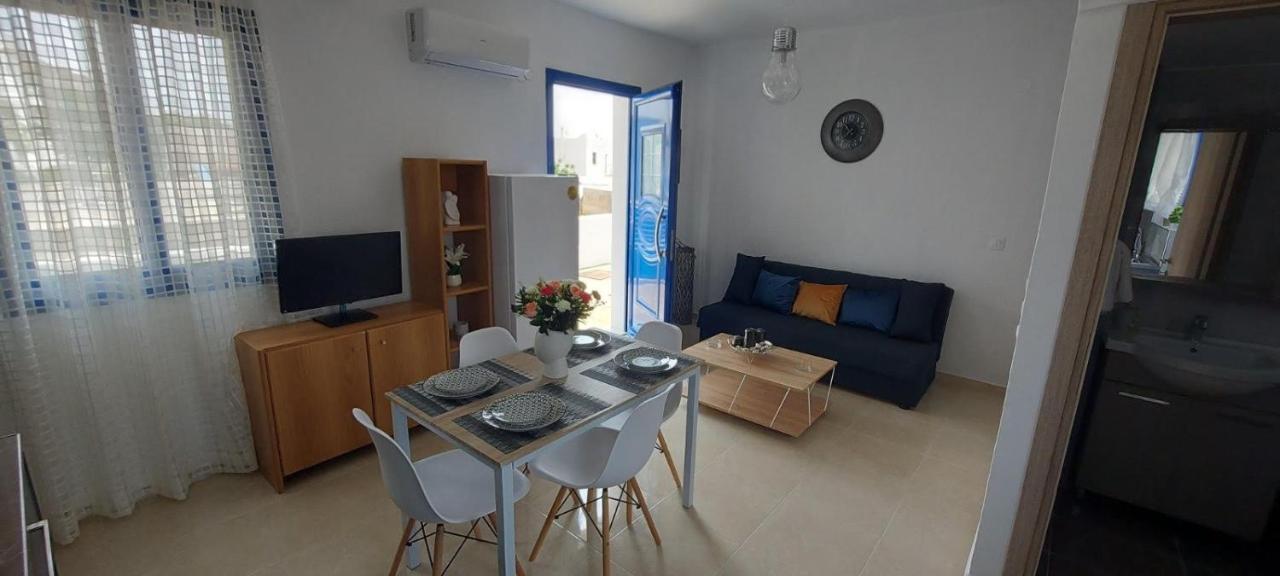 Dionysia Apartments Livadia  ภายนอก รูปภาพ