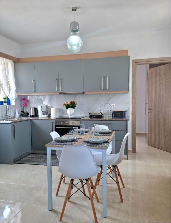 Dionysia Apartments Livadia  ภายนอก รูปภาพ